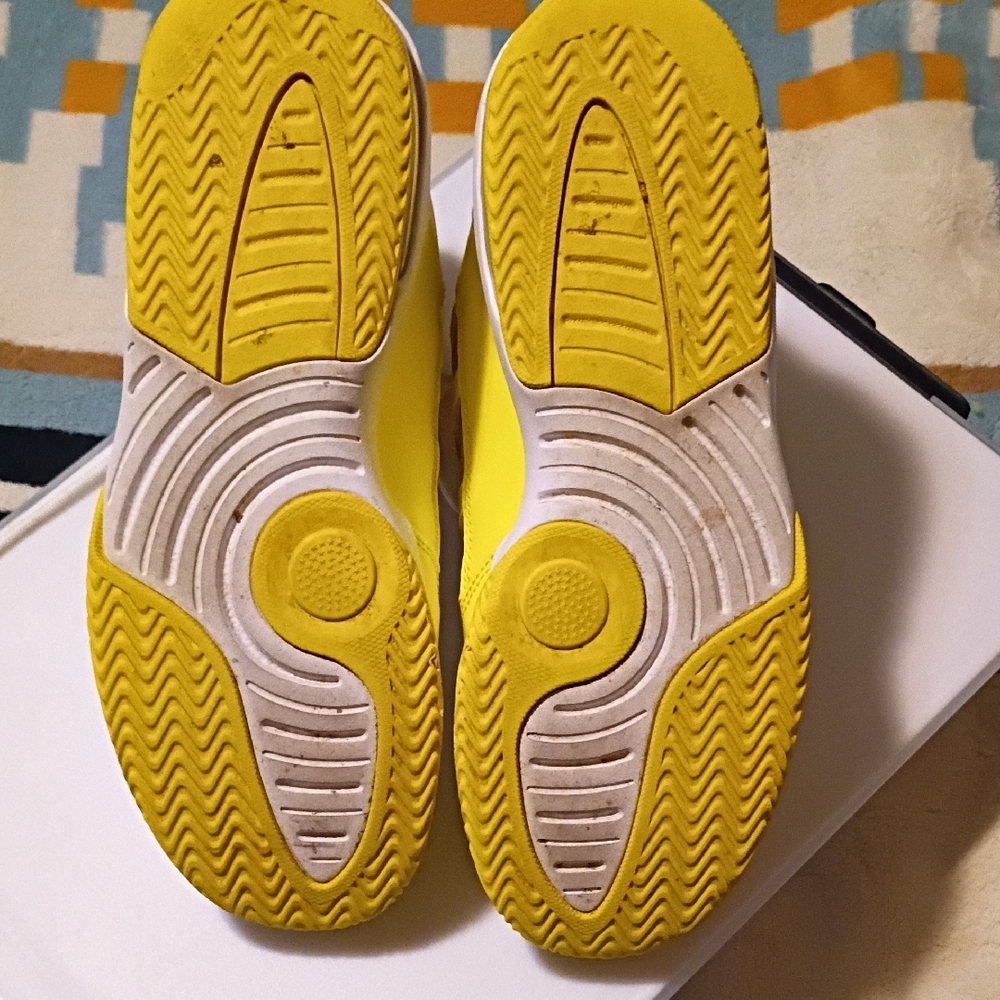 Nike Yellow Athletic Shoes - Picture 5 of 11
